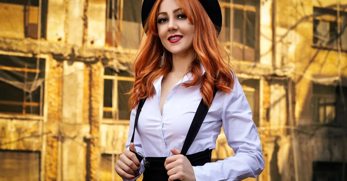 L'Art de Porter des Pièces Vintage pour un Look Glamour